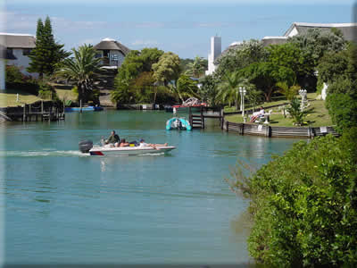 Cruising the Canals